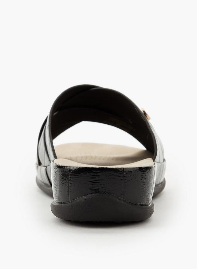 Le Confort Women Textured Cross Strap Sandals - Image 5